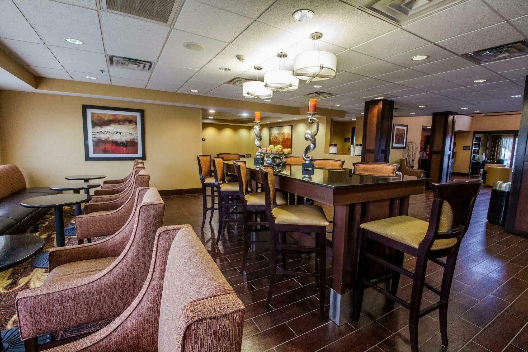 Hampton By Hilton Oklahoma City I-40 East- Tinker Afb Midwest City Exterior foto